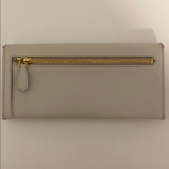 Prada wallet - Picture 4 of 4